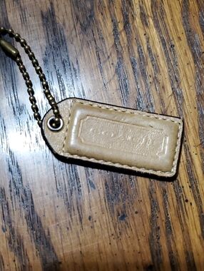 Vintage Coach Light Brown Hang Tag